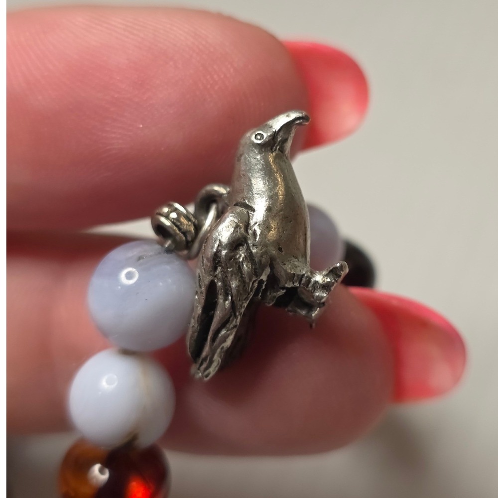 Unbranded Raven Charm Bead Bracelet OS Blue Amber Excellent Stretch - Picture 5 of 6